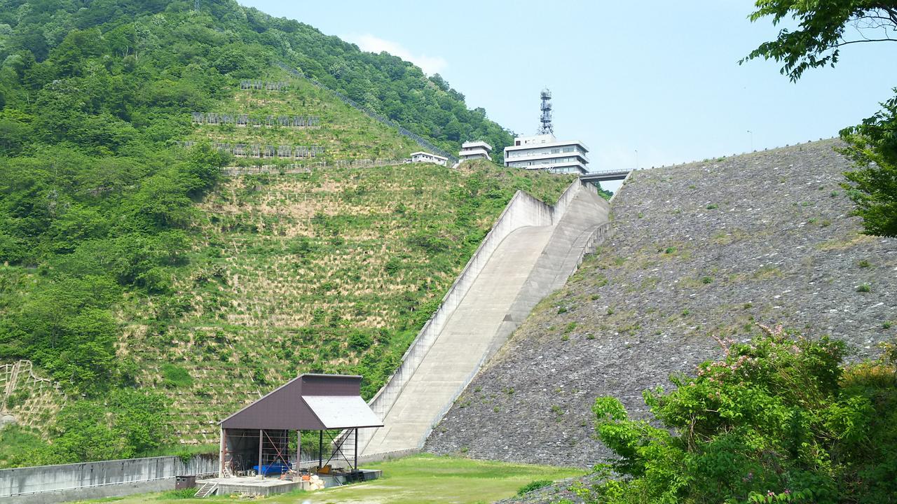 ホテルKoshijisou 新潟市 エクステリア 写真