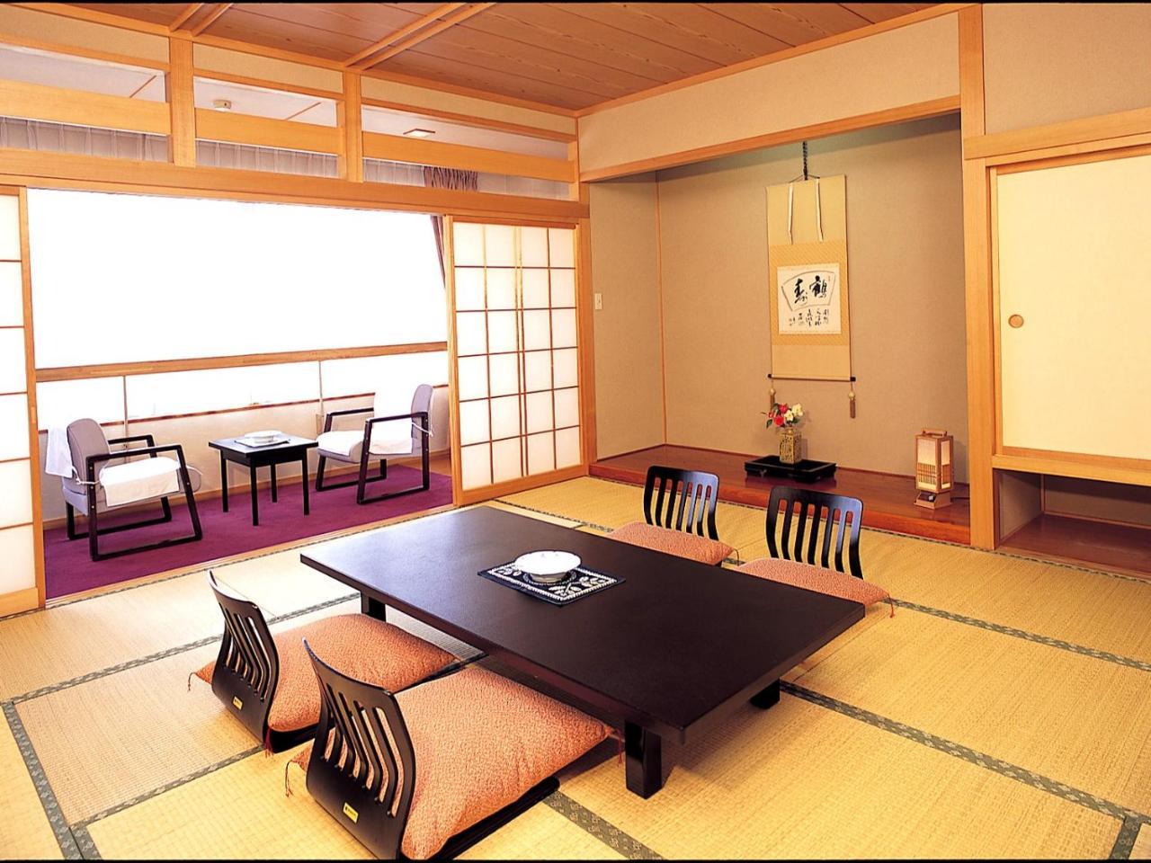 ホテルKoshijisou 新潟市 エクステリア 写真