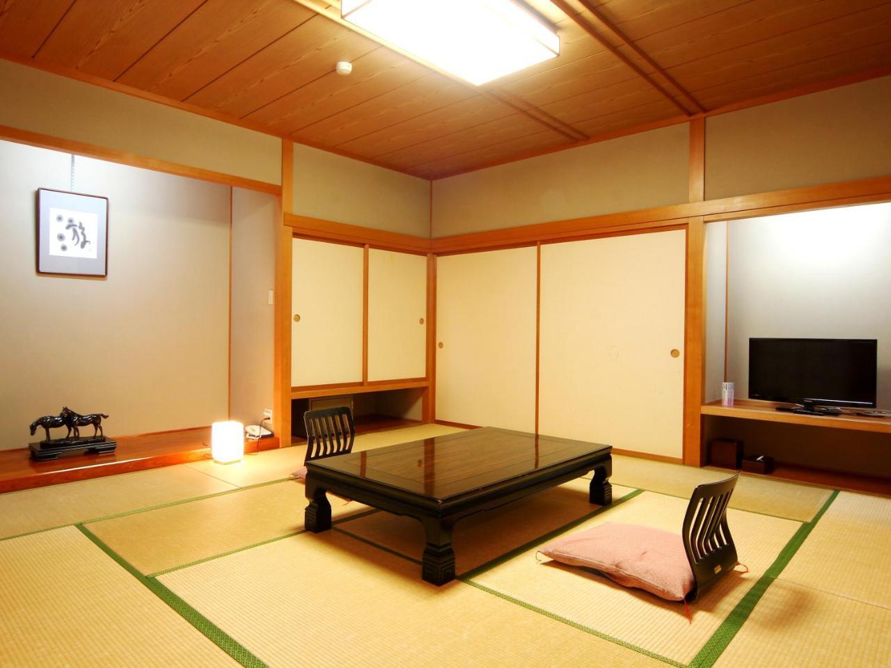 ホテルKoshijisou 新潟市 エクステリア 写真